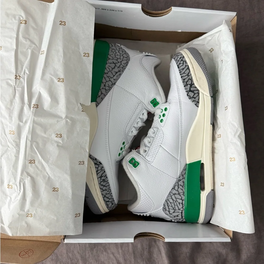 100% AUTHENTIC Wmns Air Jordan 3 Retro 'Lucky Green' - Picture 10 of 15
